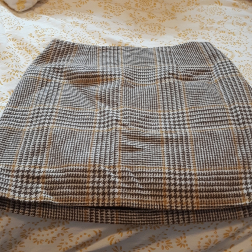 Houndstooth miniskirt